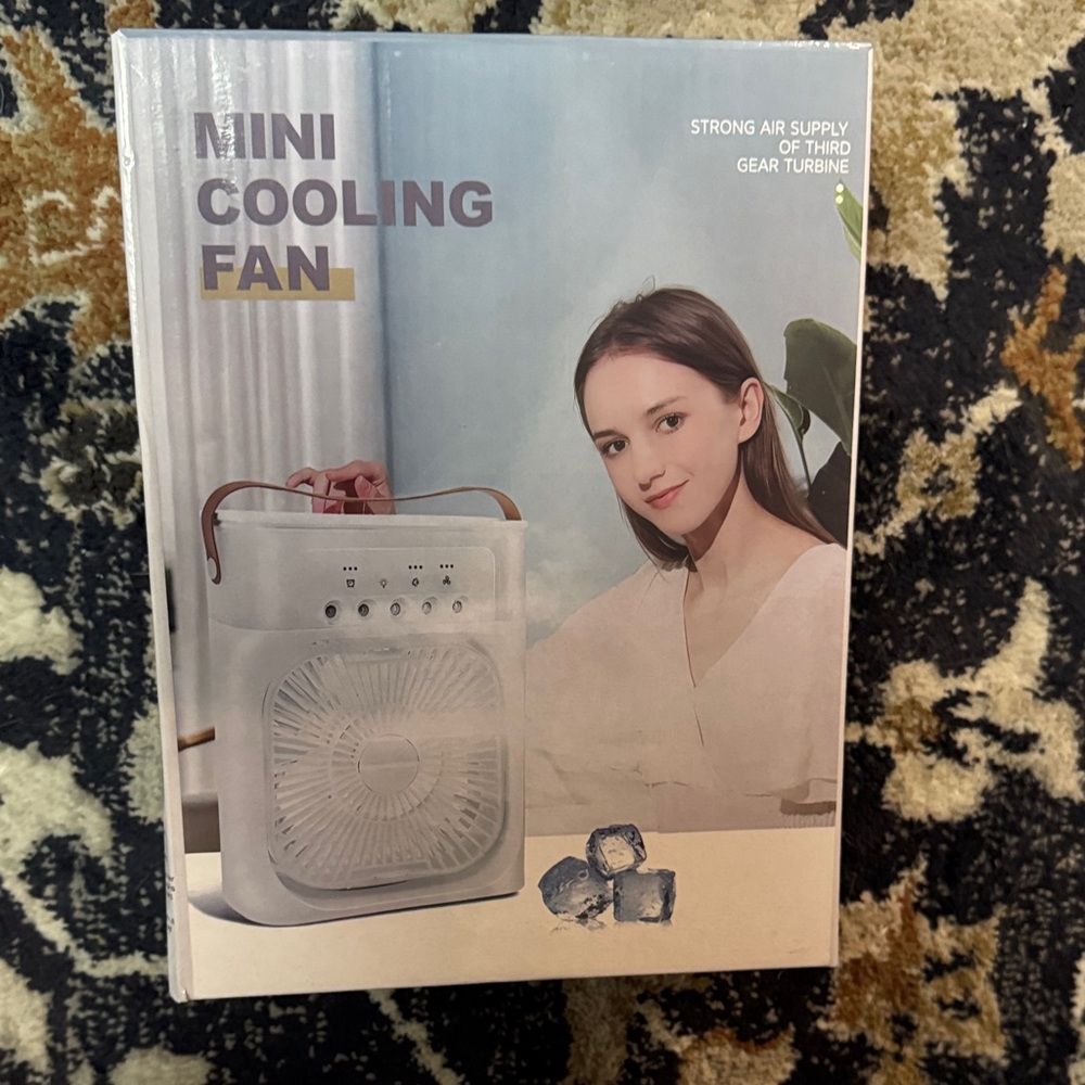 Mini USB electric Cooling Fan with Handle - BNIB
